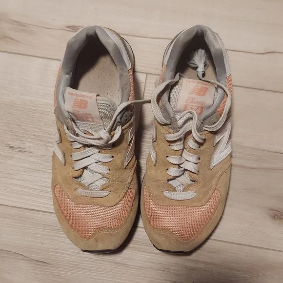 New Balance Women's Classic 574 Beige Tan - Picture 7 of 8